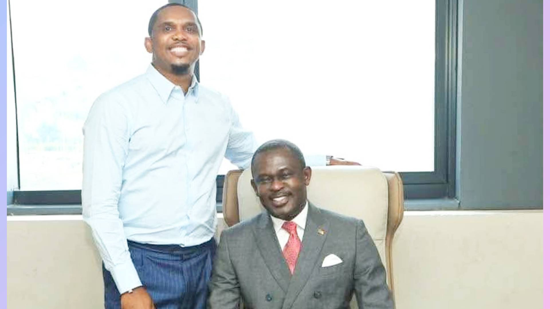 Samuel Eto'o, a reçu il y a quelques jours dans son bureau, au nouveau siège de la FECAFOOT, M. Oswald Baboke, directeur adjoint du Cabinet Civil