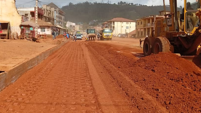 Traversée urbaine de la ville de Bamenda : 14 ouvrages hydrauliques achevés et près de 4 km de caniveaux déjà posés